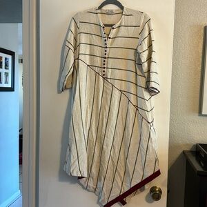 Roots dress size med.